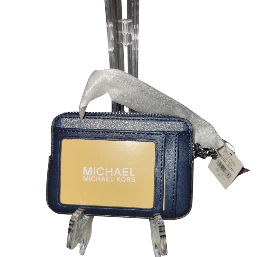 Jet Set Travel Michael Kors - Picture 2 of 4
